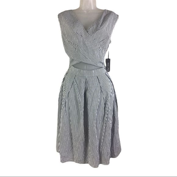 NWT!  DOE & Rae Stella Blue & White Striped Dress - Picture 5 of 12